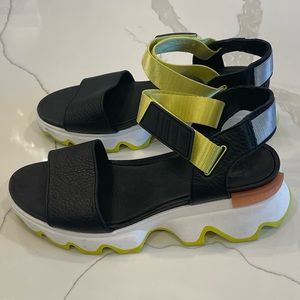 SOREL Women's Kinetic Sandals